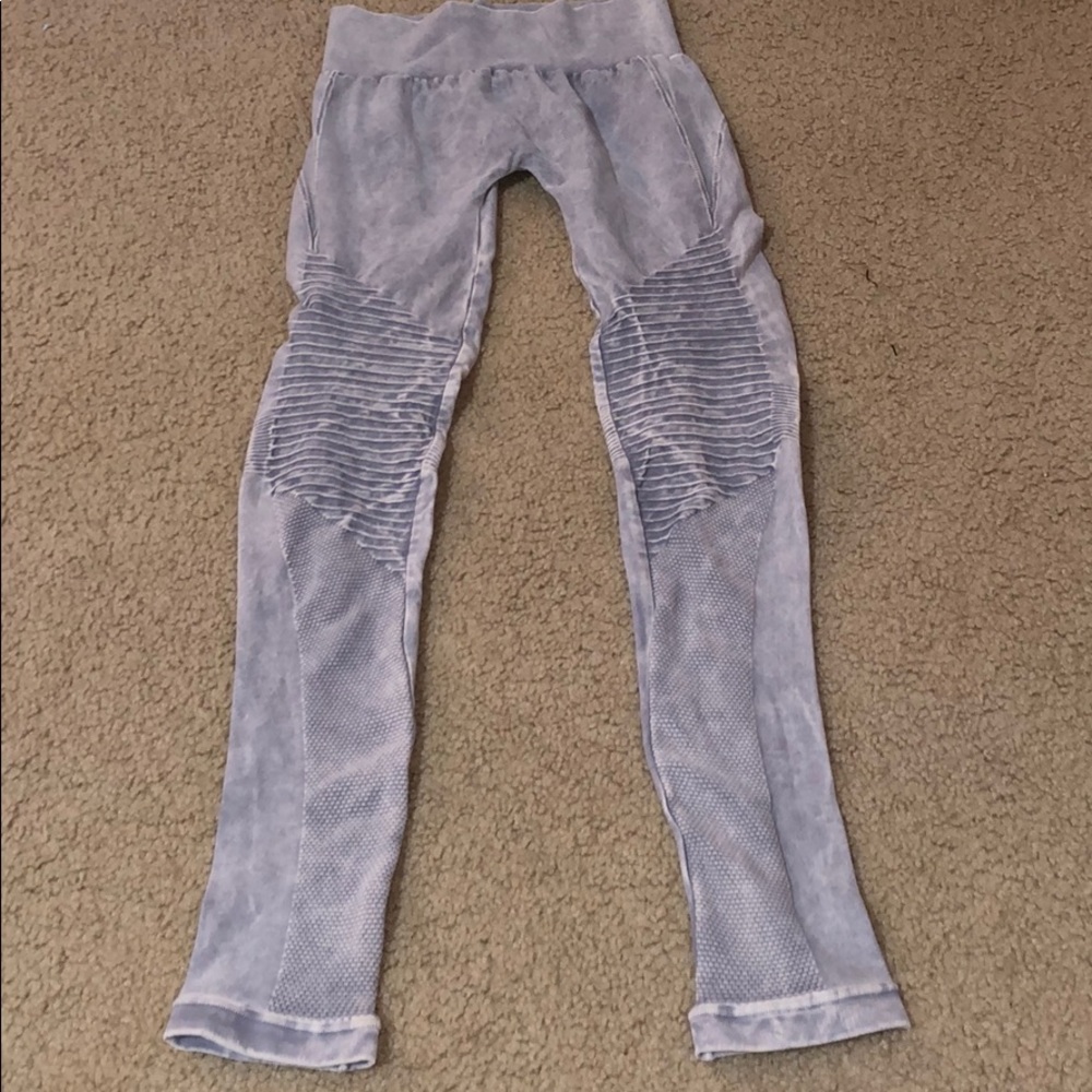 Grey leggings